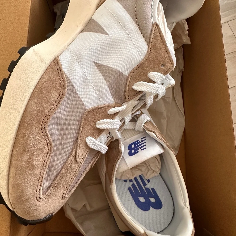 New Balance 327 Tan and White Athletic Shoes - Picture 1 of 5